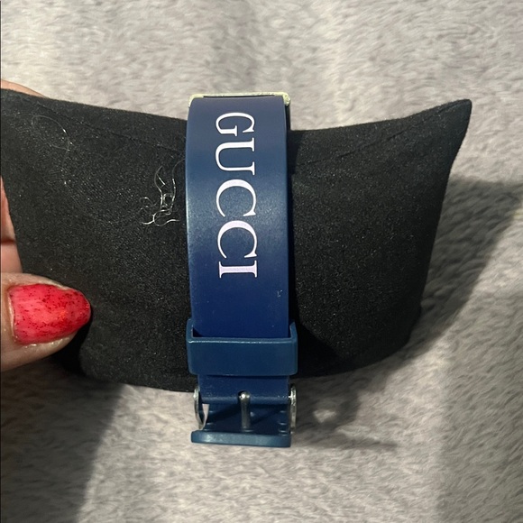 Gucci Silver and Navy Watch - Picture 3 of 5
